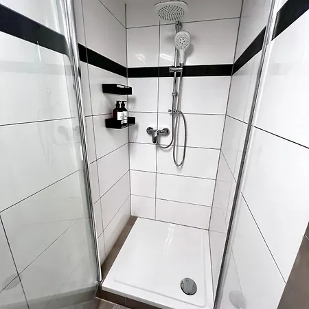 Main Cozy Casa Am Ringpark Free Parking *